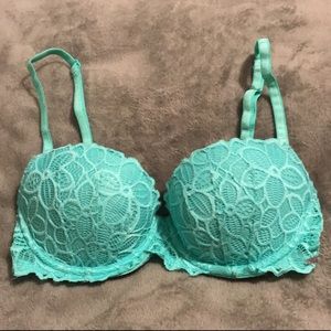 VS Pink Push Up NWOT